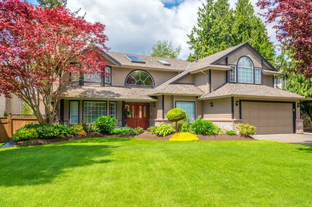 The Key Qualities of a Reliable Dallas Landscaping Company: Know These Before Hiring One!